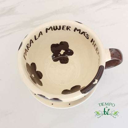 Taza de cerámica con plato