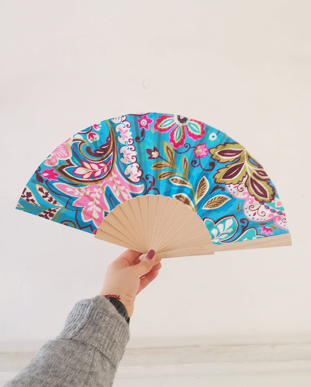 Abanico tela con funda igual
