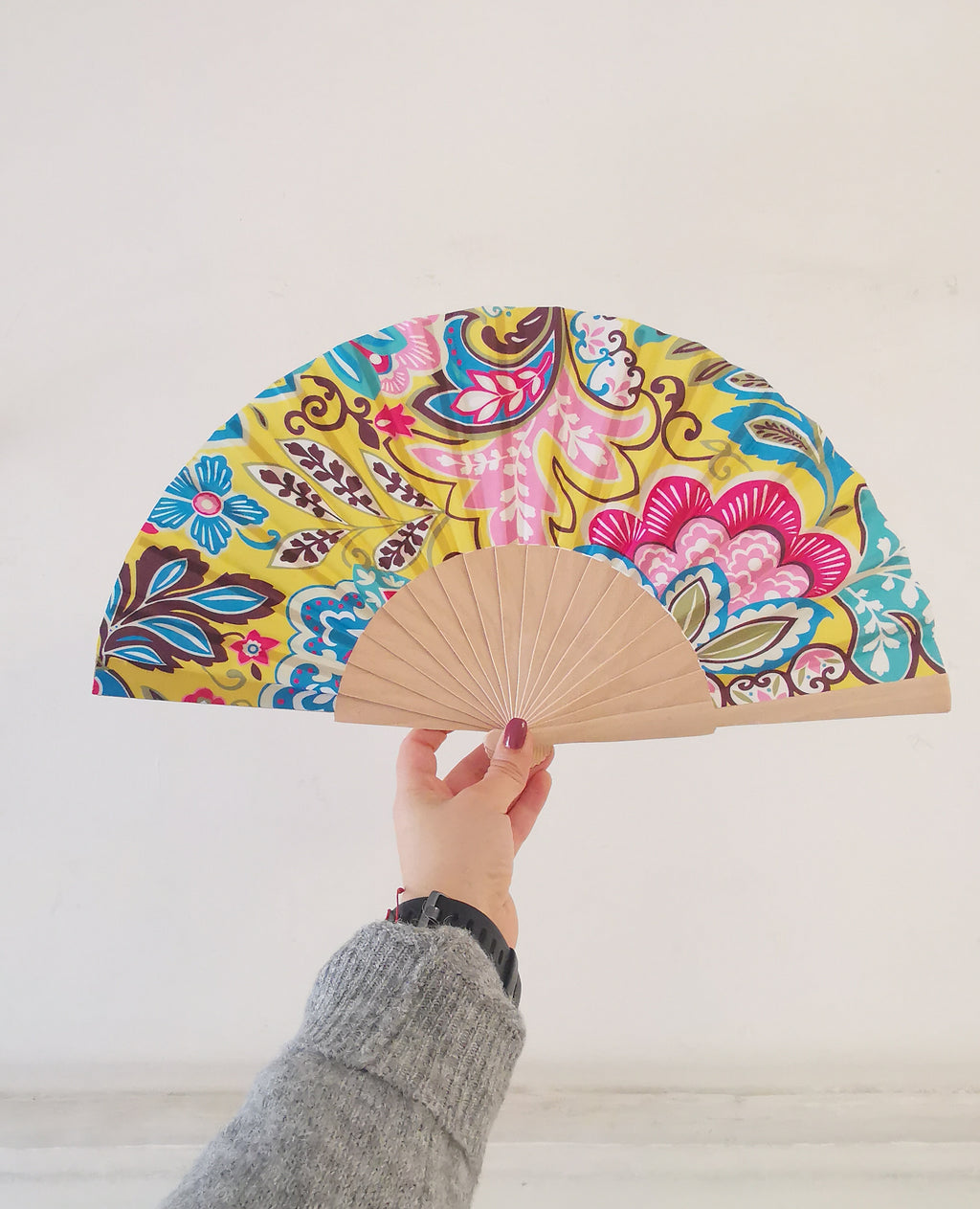 Abanico tela con funda igual